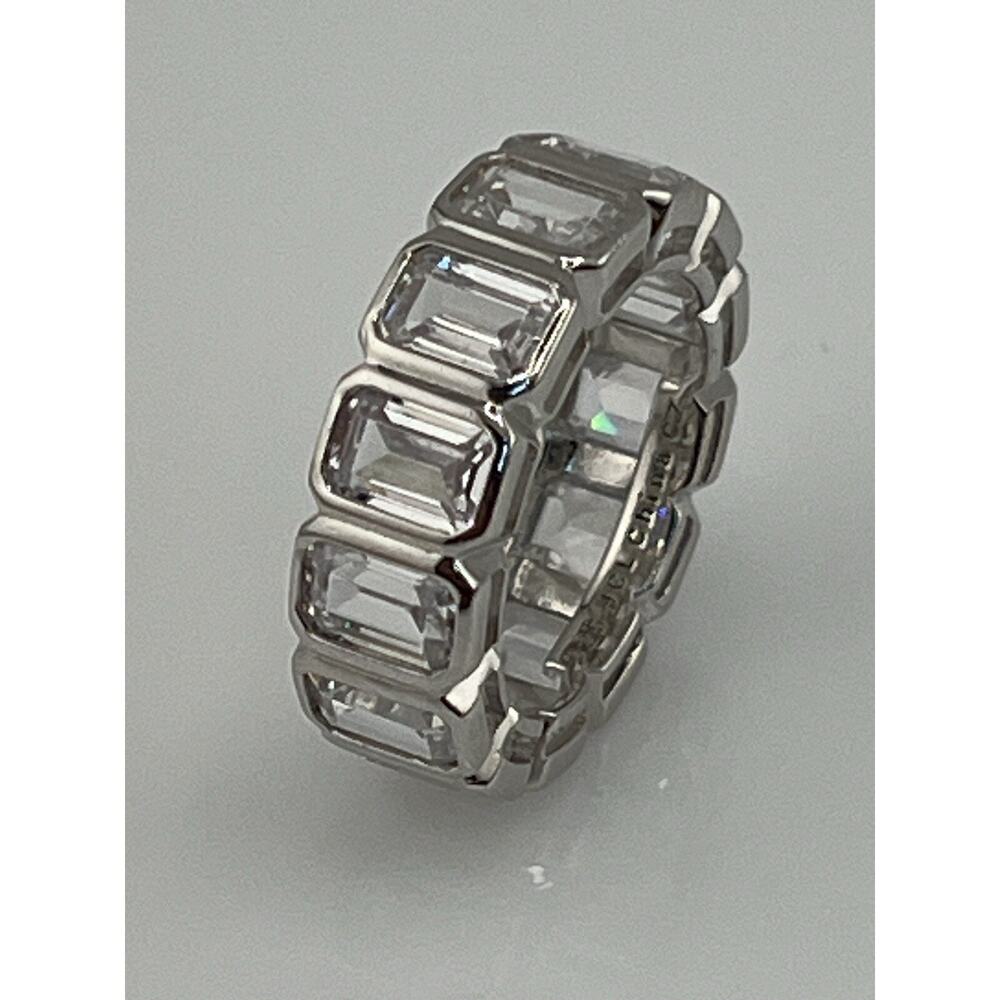 CZ Stealing Silver BAND Ring Size 7 (7MM)